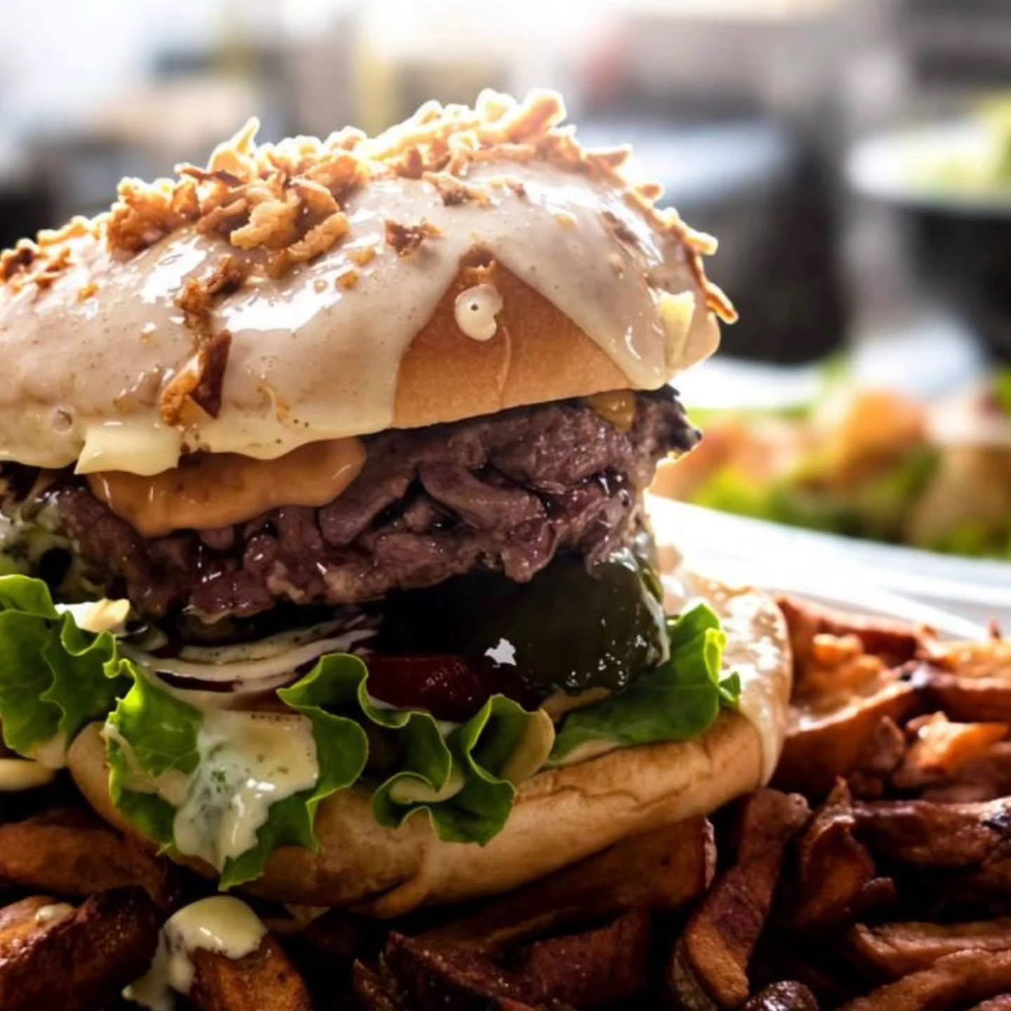 Burger maison et potatoes